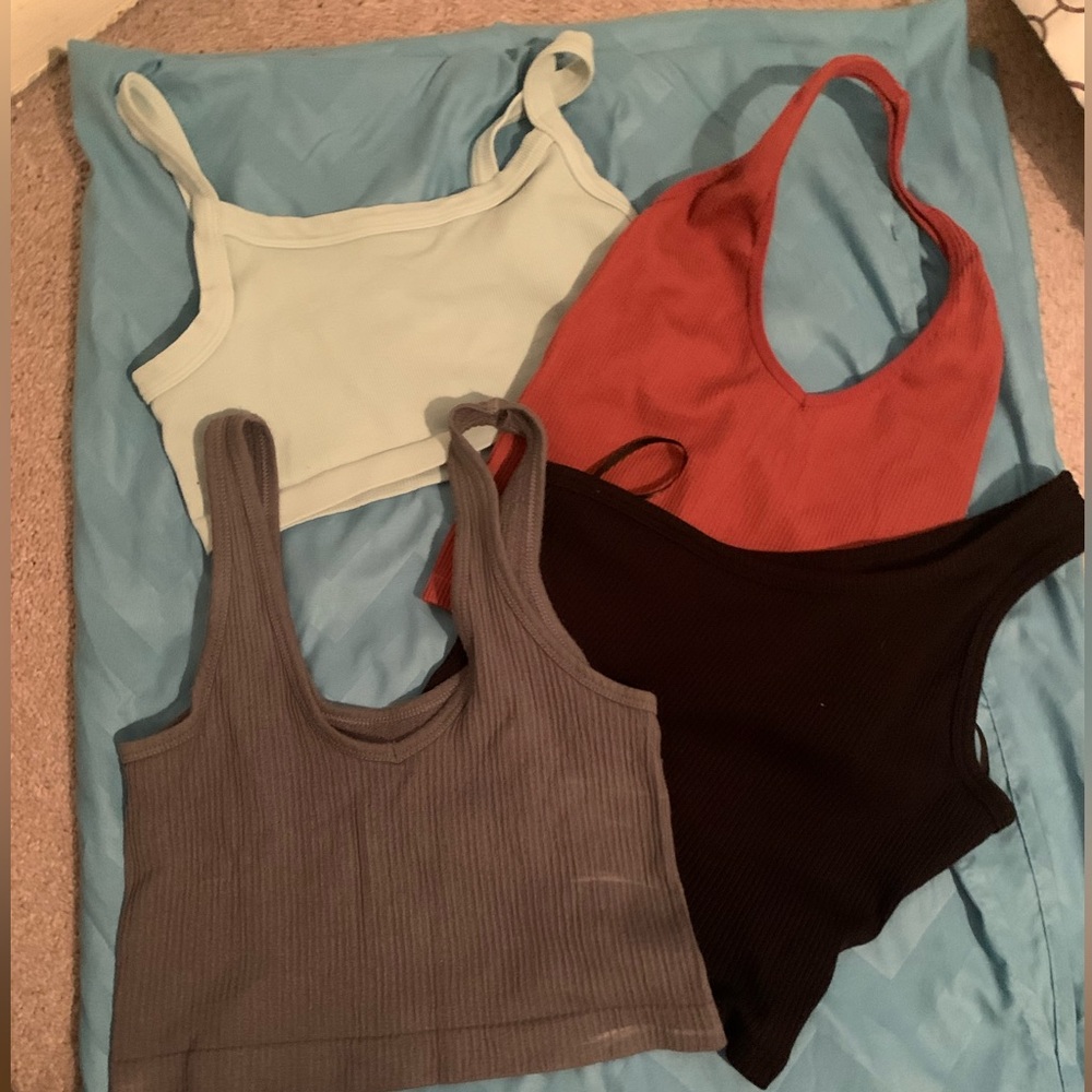 Set of 4 urban outfitters tops